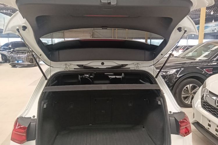 Used Volkswagen Golf 2021 280TSI DSG R-Line Trunk