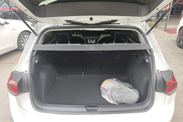 Used Volkswagen Golf 2021 280TSI DSG 30th Anniversary Edition Trunk