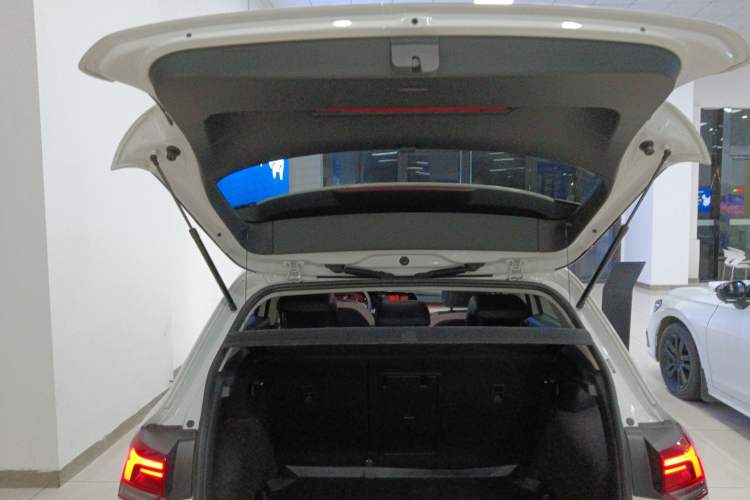 Used Volkswagen Golf 2021 280TSI DSG Pro Trunk