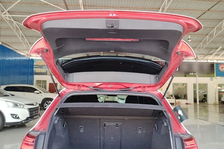 Used Volkswagen Golf 2021 280TSI DSG R-Line Trunk