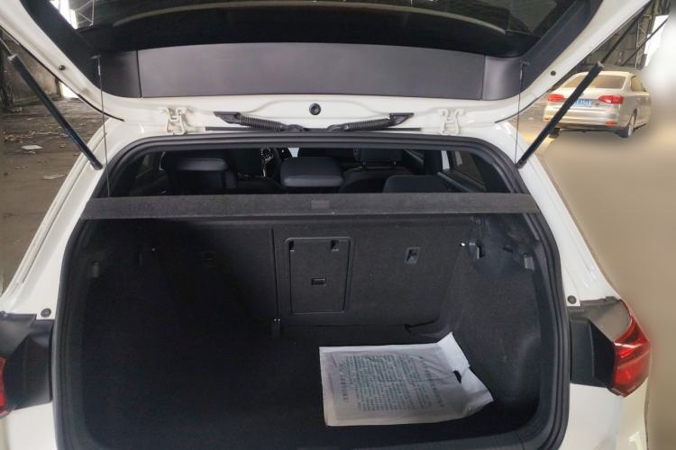 Used Volkswagen Golf 2021 280TSI DSG R-Line Trunk