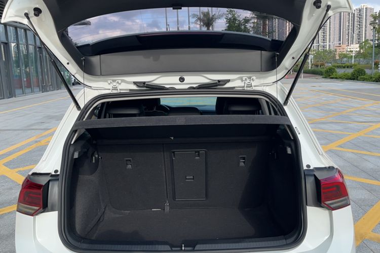 Used Volkswagen Golf 2021 280TSI DSG Pro Trunk