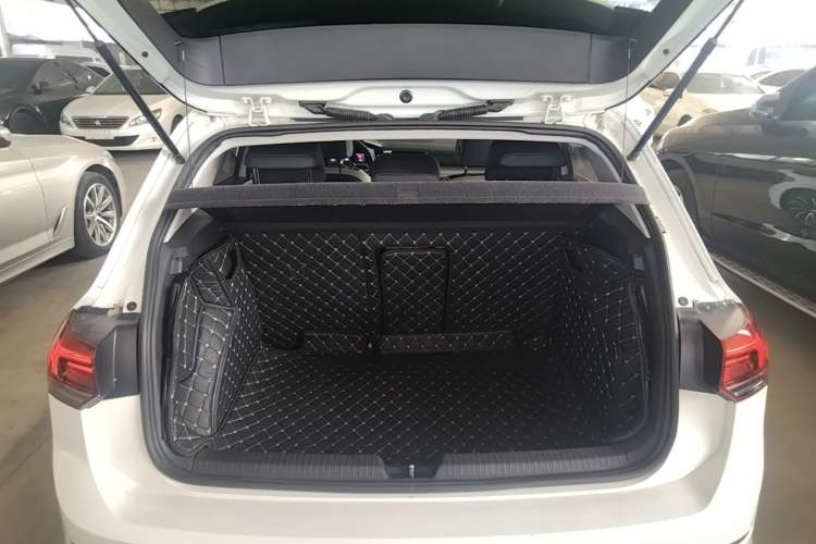 Used Volkswagen Golf 2021 280TSI DSG Pro Trunk