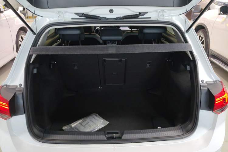 Used Volkswagen Golf 2021 280TSI DSG Pro Trunk