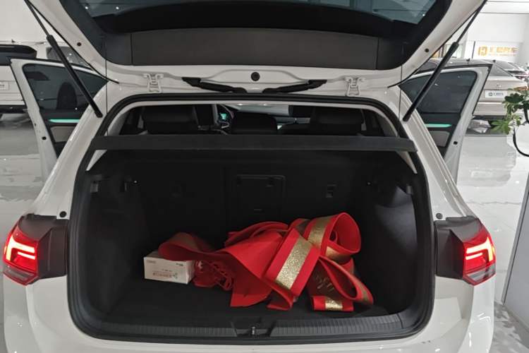 Used Volkswagen Golf 2021 280TSI DSG Pro First Edition Trunk