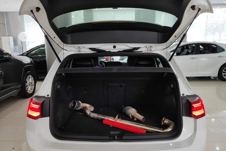 Used Volkswagen Golf 2021 280TSI DSG Pro Trunk
