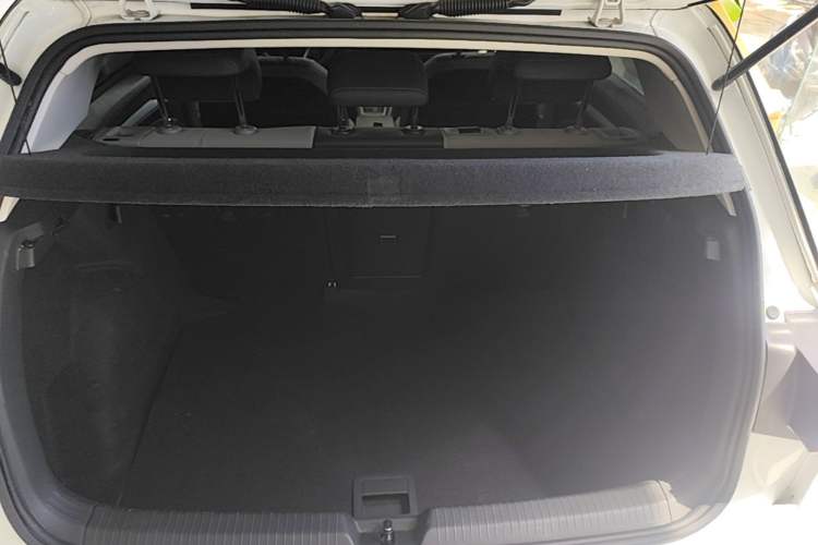 Used Volkswagen Golf 2021 200TSI DSG Pro Trunk