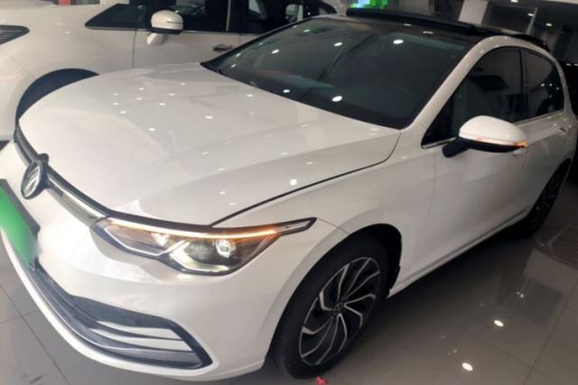 Volkswagen Golf 2021 280TSI DSG Pro مستعملة