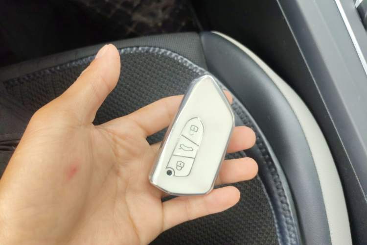 Used Volkswagen Golf 2021 280TSI DSG Pro Vehicle Key