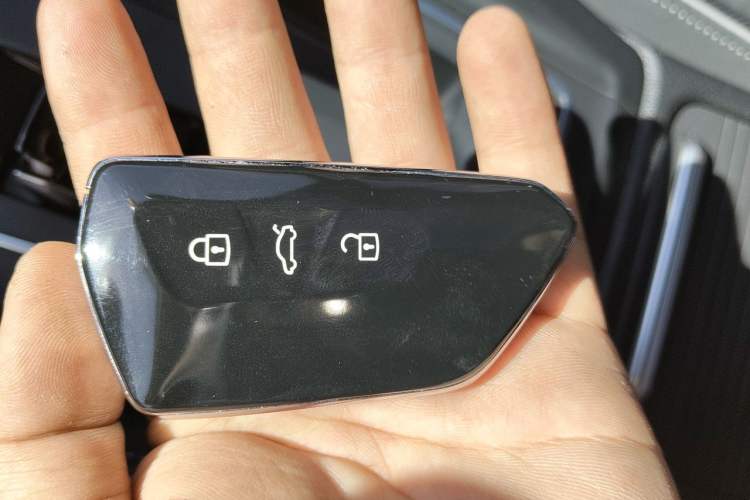 Used Volkswagen Golf 2021 280TSI DSG R-Line Vehicle Key