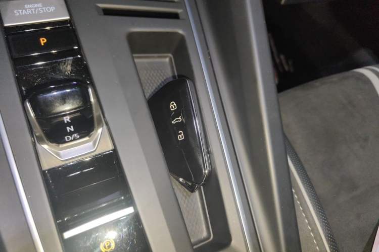 Used Volkswagen Golf  Vehicle Key