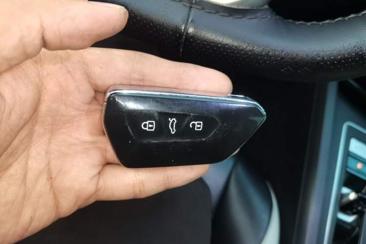 Used Volkswagen Golf 2021 280TSI DSG Pro Vehicle Key