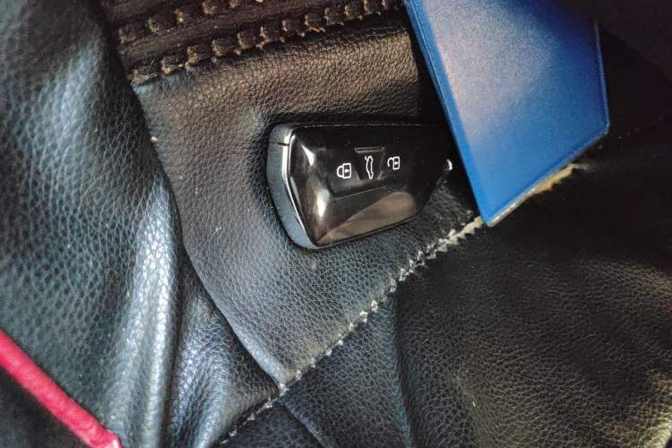 Used Volkswagen Golf 2021 280TSI DSG Pro Vehicle Key