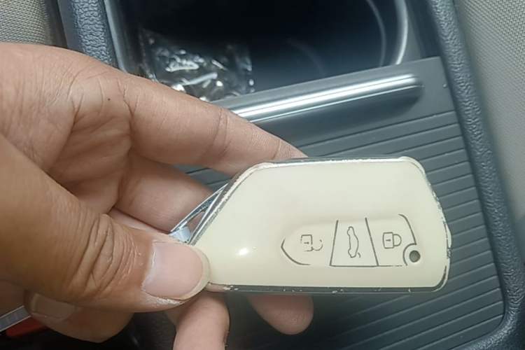 Used Volkswagen Golf 2021 280TSI DSG Pro Vehicle Key