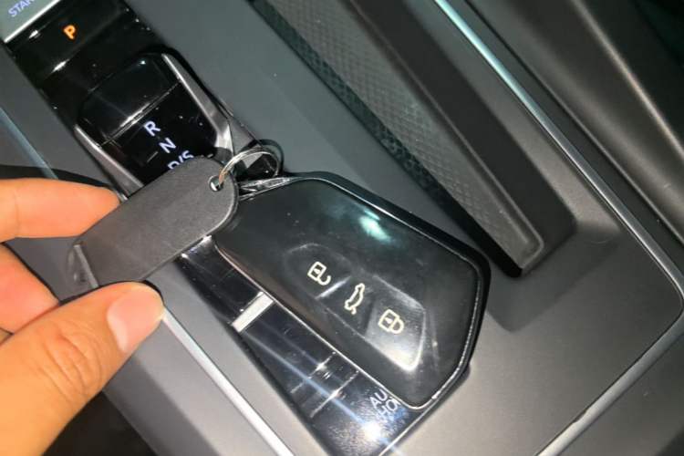 Used Volkswagen Golf 2021 280TSI DSG Pro Vehicle Key