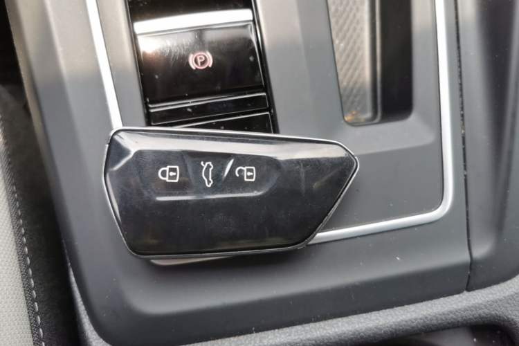 Used Volkswagen Golf 2021 280TSI DSG Pro First Edition Vehicle Key