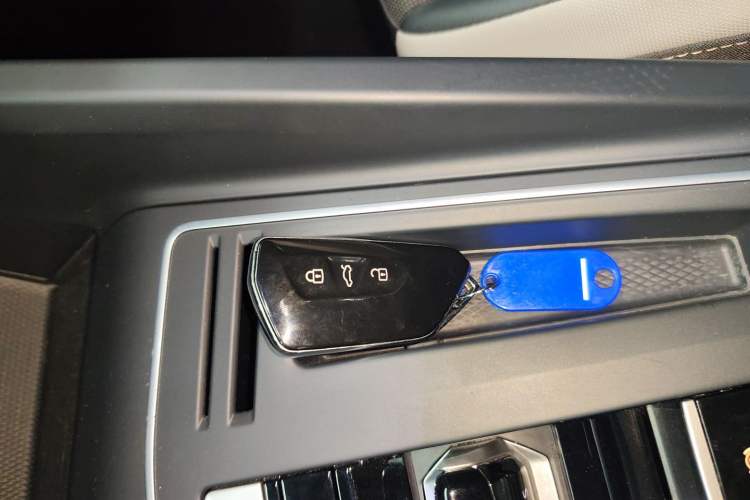 Used Volkswagen Golf 2021 280TSI DSG Pro Vehicle Key