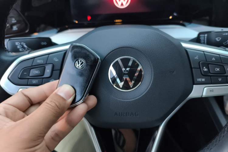 Used Volkswagen Golf 2021 280TSI DSG Pro Vehicle Key