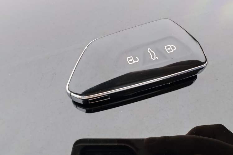 Used Volkswagen Golf 2021 280TSI DSG Pro Vehicle Key