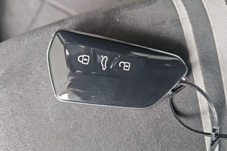 Used Volkswagen Golf 2021 280TSI DSG Pro First Edition Vehicle Key