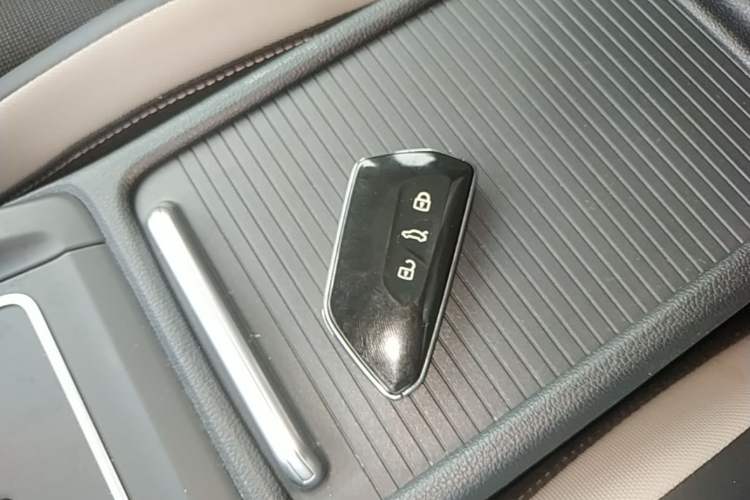 Used Volkswagen Golf 2021 280TSI DSG Pro Vehicle Key