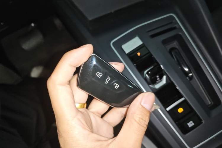 Used Volkswagen Golf 2021 280TSI DSG Pro Vehicle Key