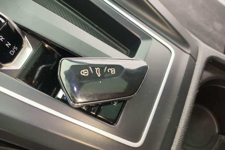 Used Volkswagen Golf 2021 280TSI DSG R-Line Vehicle Key