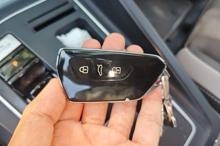 Used Volkswagen Golf 2021 280TSI DSG Pro Vehicle Key