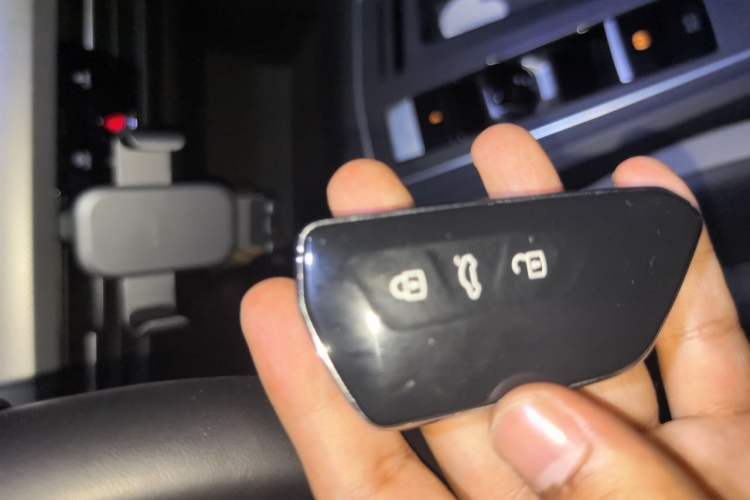 Used Volkswagen Golf 2021 280TSI DSG 30th Anniversary Edition Vehicle Key