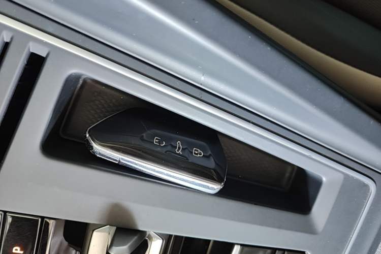 Used Volkswagen Golf 2021 280TSI DSG Pro First Edition Vehicle Key