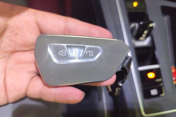 Used Volkswagen Golf 2021 280TSI DSG R-Line Vehicle Key