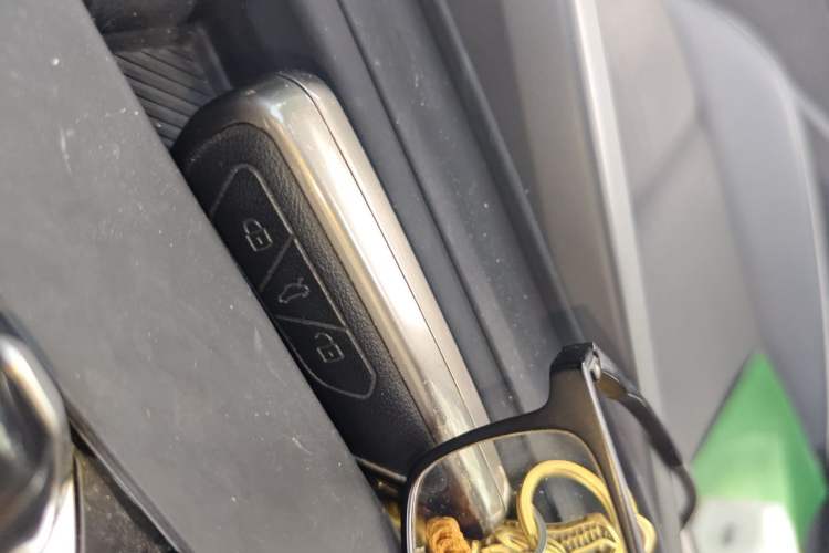 Used Volkswagen Golf 2021 280TSI DSG Pro Vehicle Key