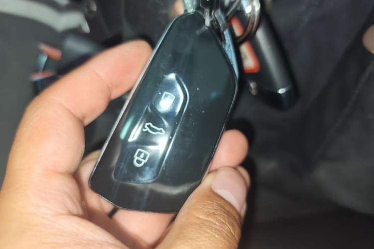 Used Volkswagen Golf 2021 280TSI DSG R-Line Vehicle Key