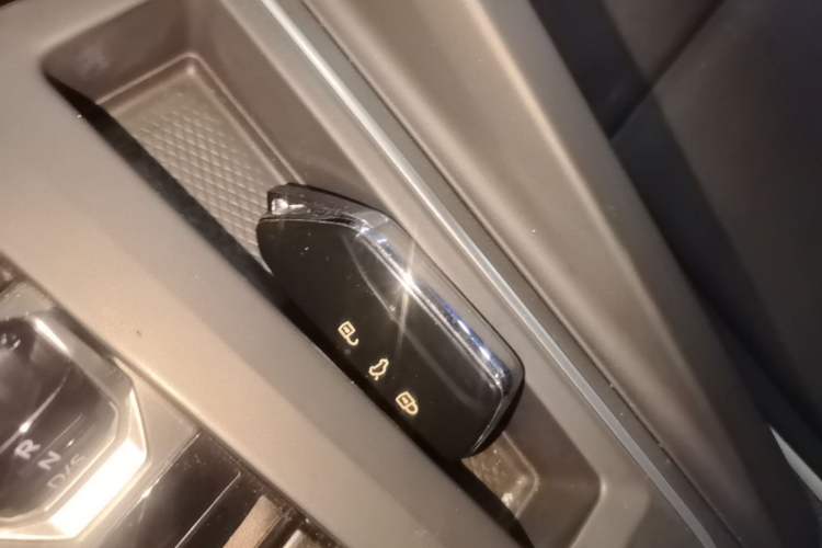 Used Volkswagen Golf 2021 200TSI DSG Pro Vehicle Key