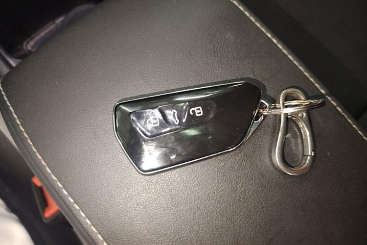 Used Volkswagen Golf 2021 280TSI DSG Pro Vehicle Key