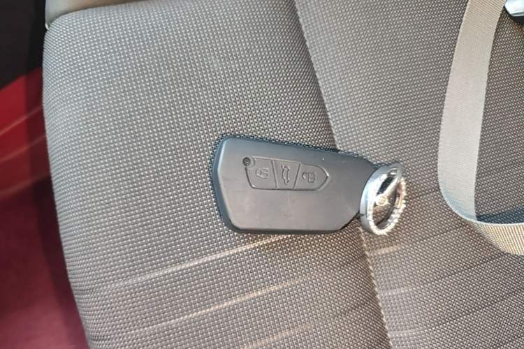 Used Volkswagen Golf 2021 200TSI DSG Pro Vehicle Key