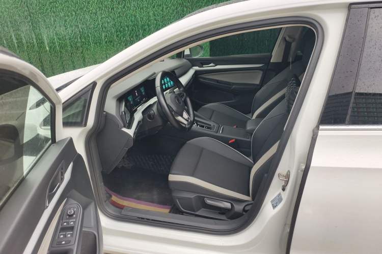 Used Volkswagen Golf 2021 280TSI DSG Pro Driver Seat