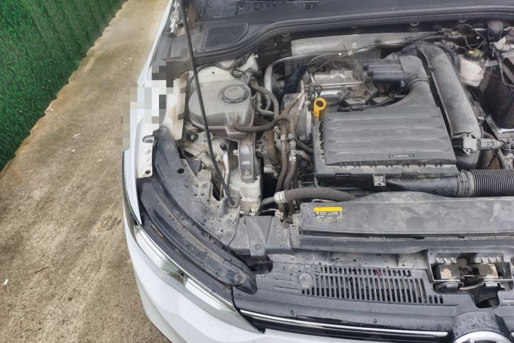 Used Volkswagen Golf 2021 280TSI DSG Pro Engine Bay Right