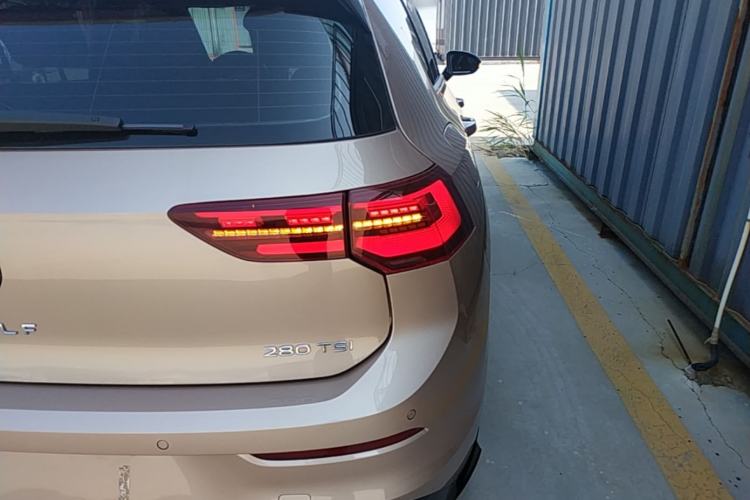 Used Volkswagen Golf 2021 280TSI DSG R-Line Right Rear Taillight