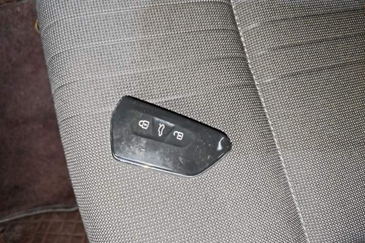 Used Volkswagen Golf 2021 280TSI DSG Pro Vehicle Key