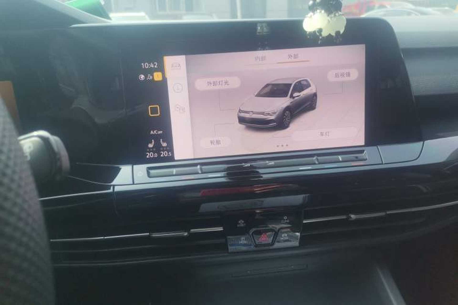 Used Volkswagen Golf 2023 Facelift 280TSI DSG R-Line Lite Audio And AC Panel