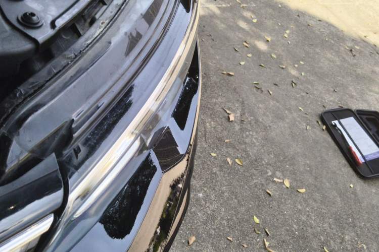Used Volkswagen Golf 2023 280TSI DSG R-Line Lite Engine Bay Left