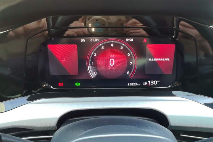 Used Volkswagen Golf 2023 280TSI DSG Pro Instrument Cluster