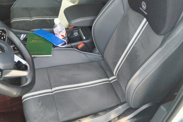 Used Volkswagen Golf 2023 280TSI DSG R-Line Lite Left Front Seat