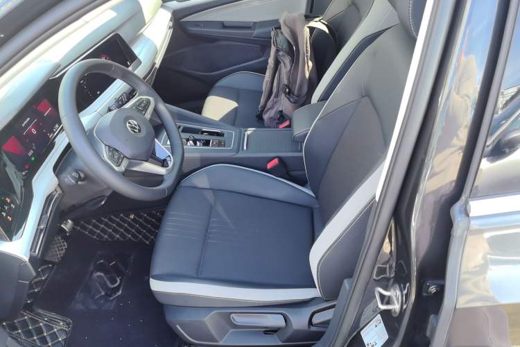 Used Volkswagen Golf 2023 280TSI DSG Pro Left Front Seat