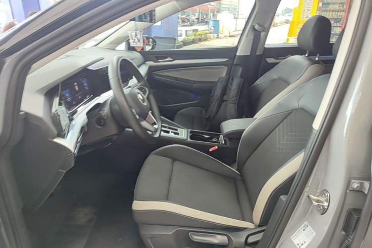 Used Volkswagen Golf 2023 280TSI DSG Pro Left Front Seat