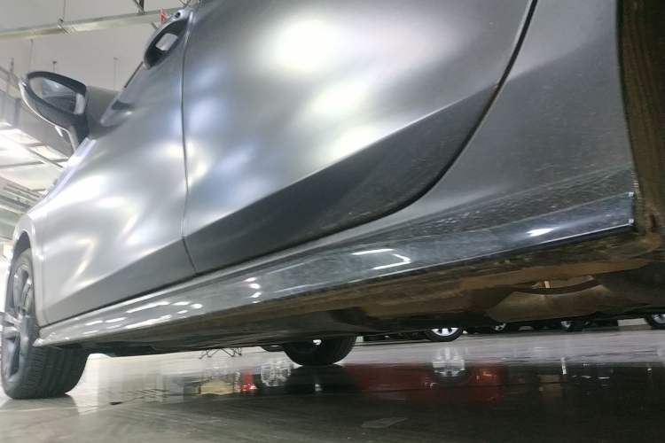 Used Volkswagen Golf 2023 280TSI DSG R-Line Lite Left Side Sill
