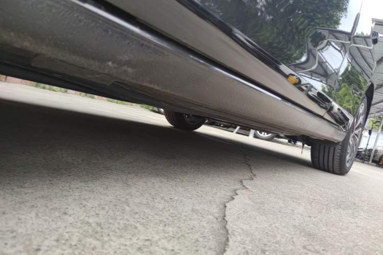Used Volkswagen Golf 2023 Facelift 280TSI DSG Pro Left Side Sill