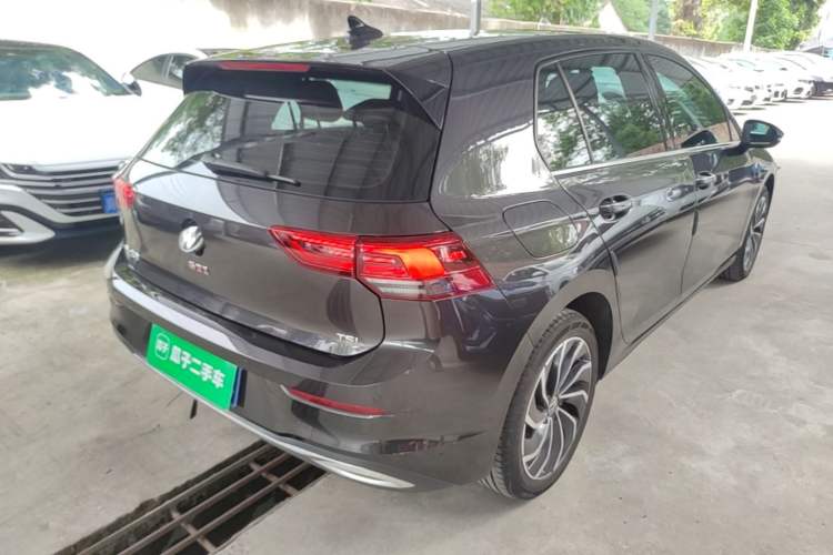 Used Volkswagen Golf 2023 Facelift 280TSI DSG Pro Rear Right 45 Deg