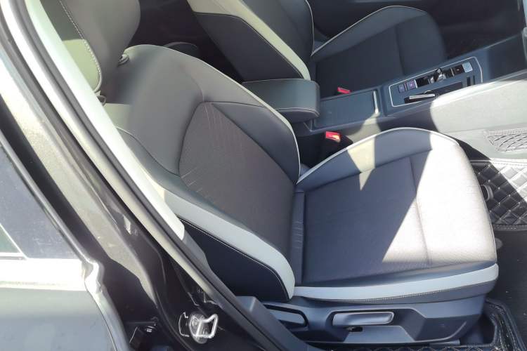Used Volkswagen Golf 2023 280TSI DSG Pro Right Front Seat